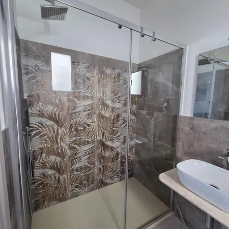 فندق مبيت وإفطار Dimora Insula 3*