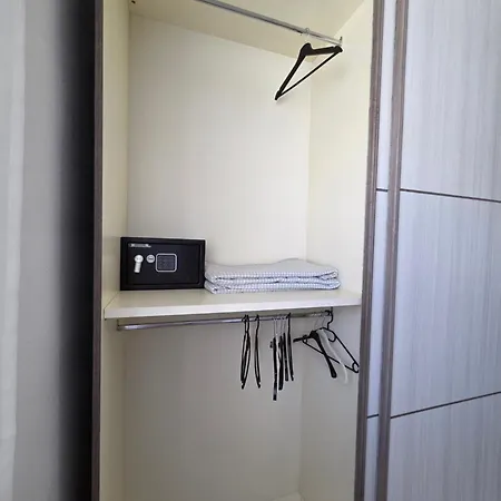 فندق مبيت وإفطار Dimora Insula 3*