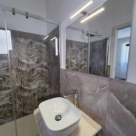 Dimora Insula فندق مبيت وإفطار 3*